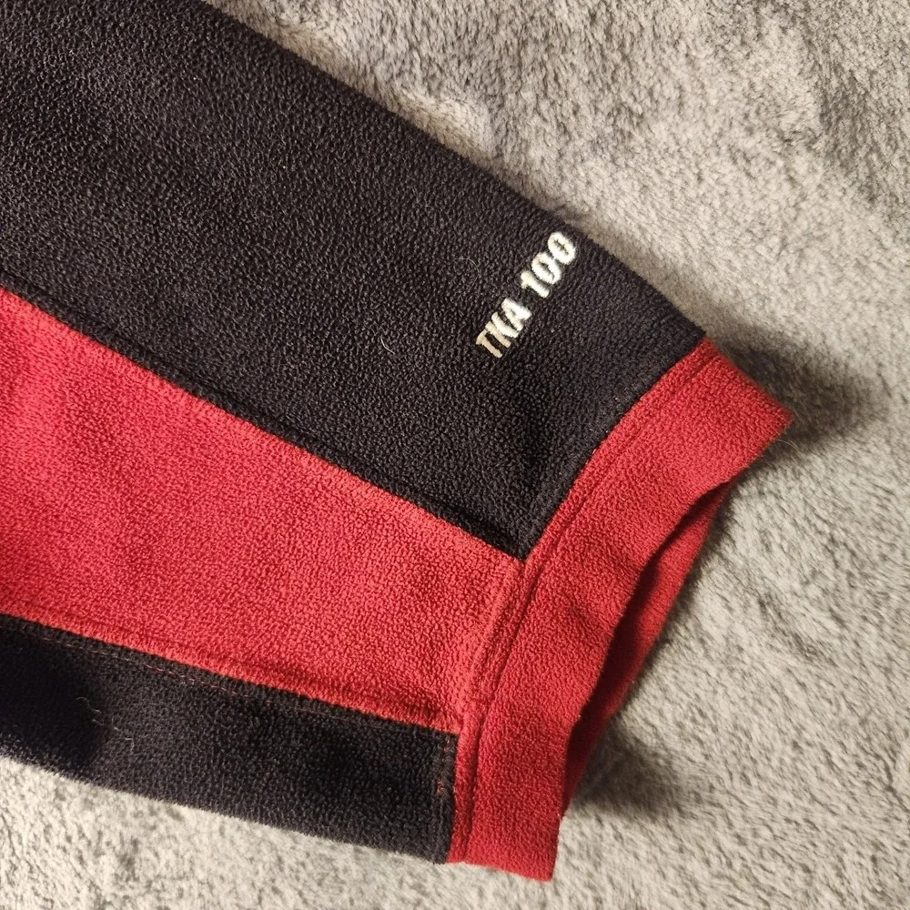The North Face TKA 100 Fleece Pullover Mens M Red Black 1/4 Zip Sweater Jacket